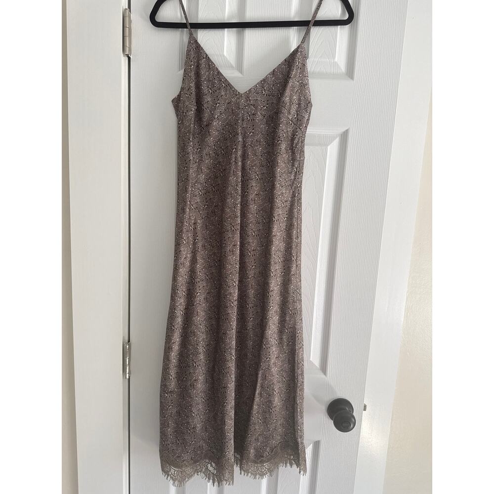 Gold Hawk NWT Taupe Stained Glass Print Silk Slip Dress Lace Hem Size Small